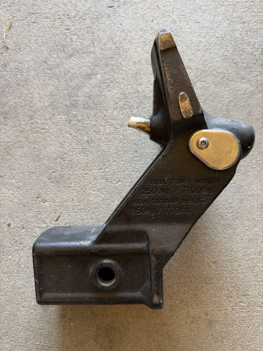 Main image 4