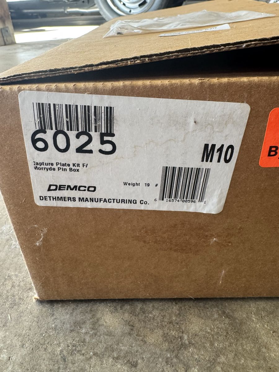 Demco 6025 Capture Plate Kit for Morryde Pin Box M10