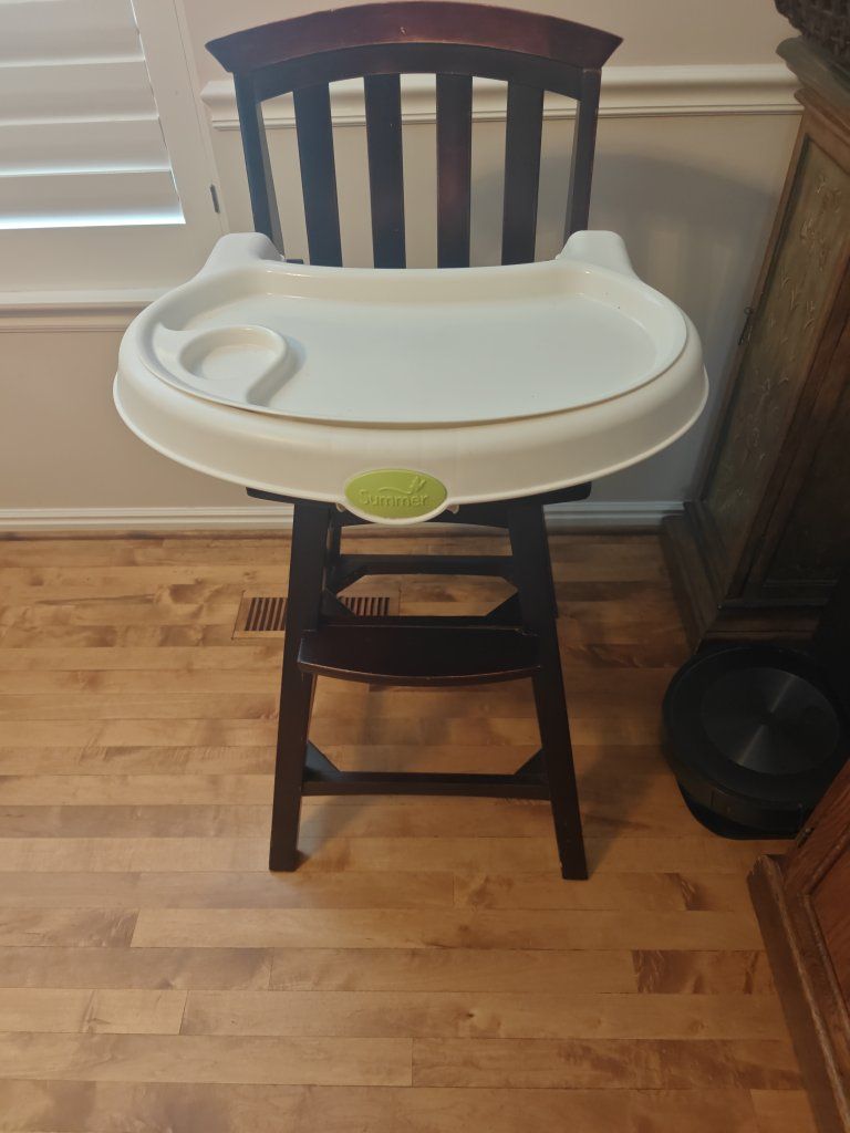 Summer Infant Wooden High Chair with Removable Tray - Dark Wood Finish
