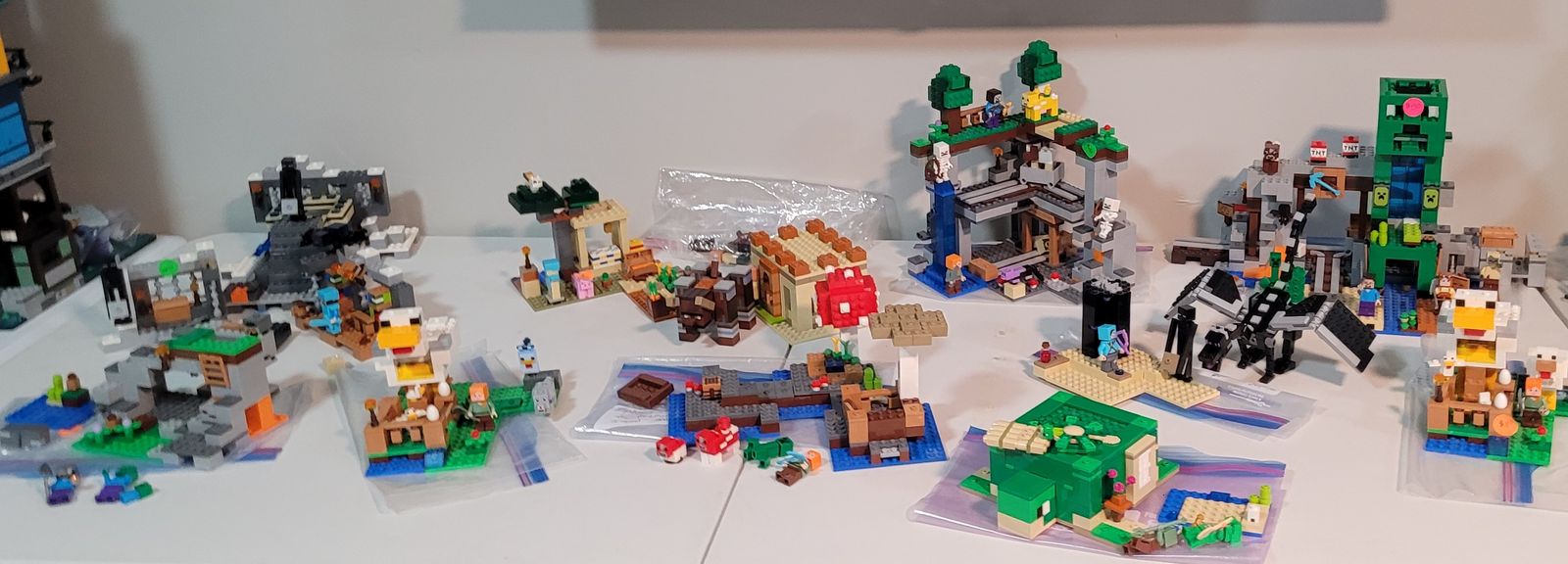 Lego Minecraft sets all for $200-minecraft value $300