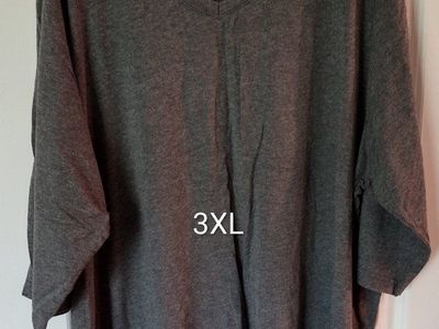 Women Within Gray 3/4 Sleeve V-Neck T-Shirt - Size 3XL, Plus Size Comfort Top