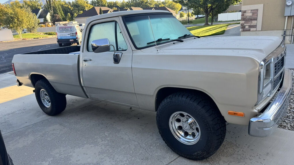 1992 Dodge RAM 150 Base