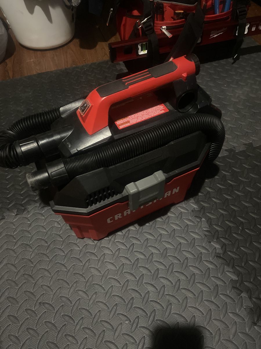 Craftsman Cordless Shop Vac 2gal Wet/dry