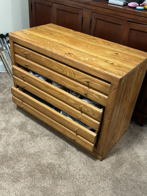 Dresser