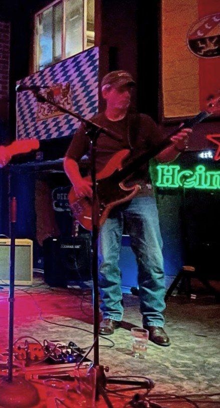Bass, guitar seeks gigging band