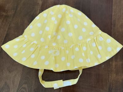 NEW Gymboree polka dot yellow and white bucket beach baby hat 6-12 months