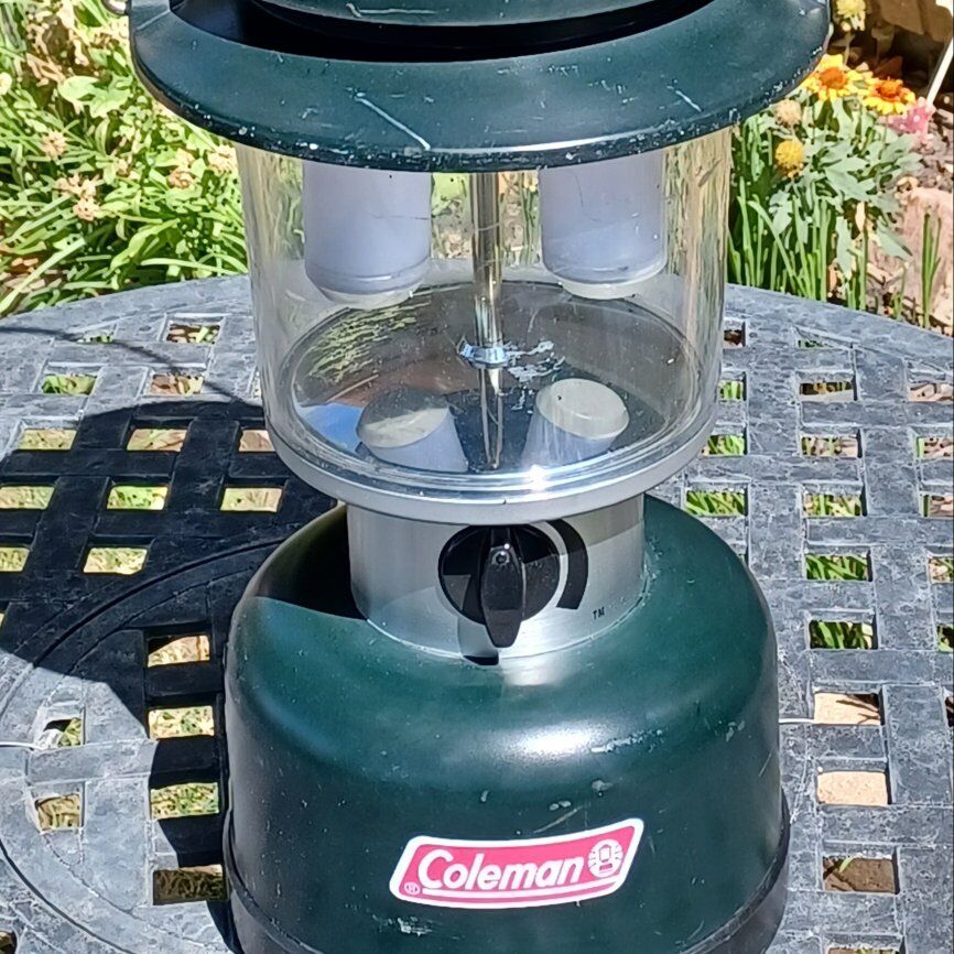 Coleman Twin LED Lantern