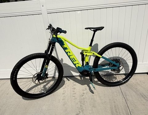 Trek Rail 7 E-Mountain Bike – Size Small
