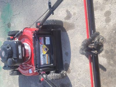 Troy bilt lawnmower 21"cut 6.75 hp Has A Honda En