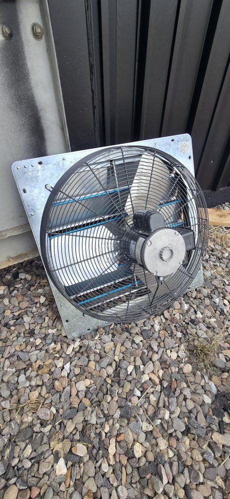 Wall mounted exhaust fan