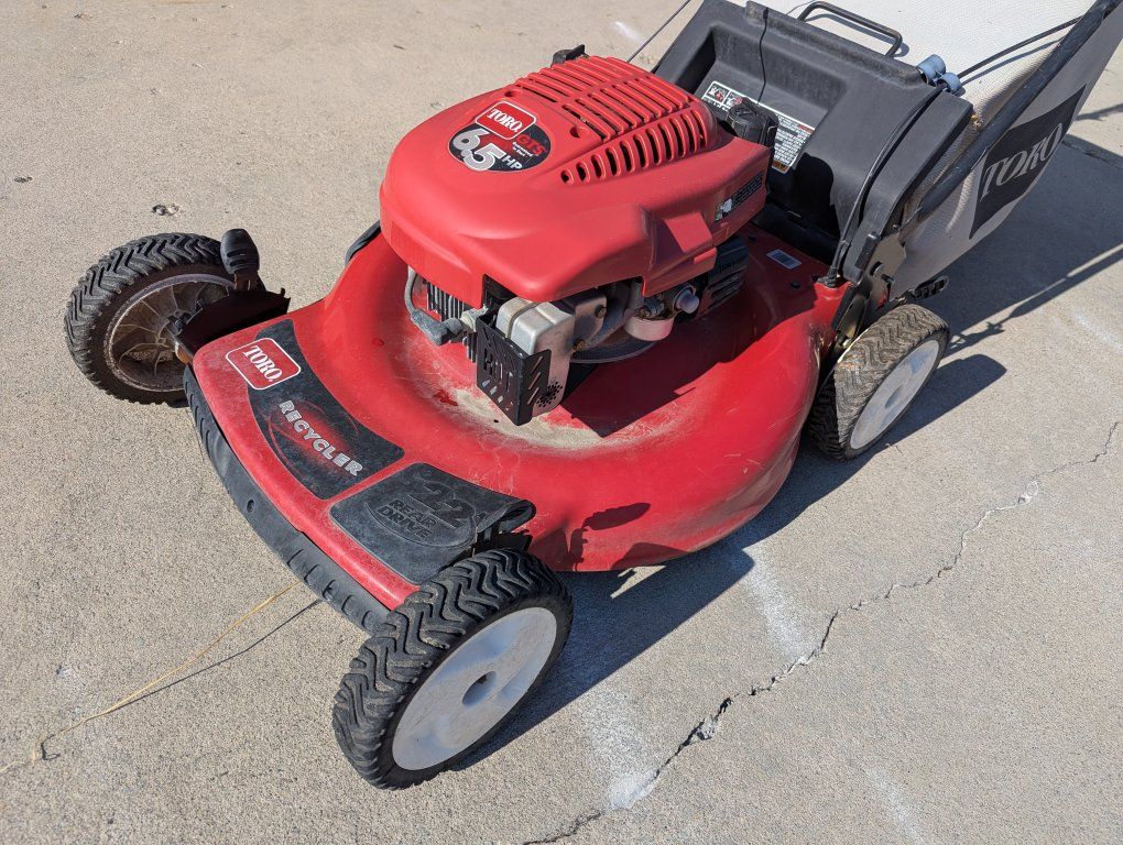 Toro Recycler 22" Gas Mower (6.5 HP) - Needs work