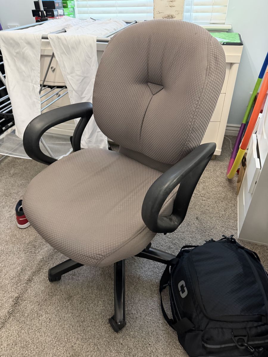 Adjustable office chair