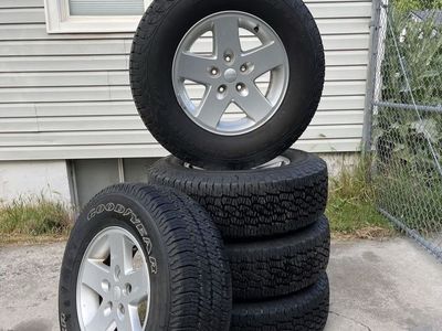 255/75r17 BFGoodrich Trail Terrain Tires on Jeep Wrangler Wheels With Spare