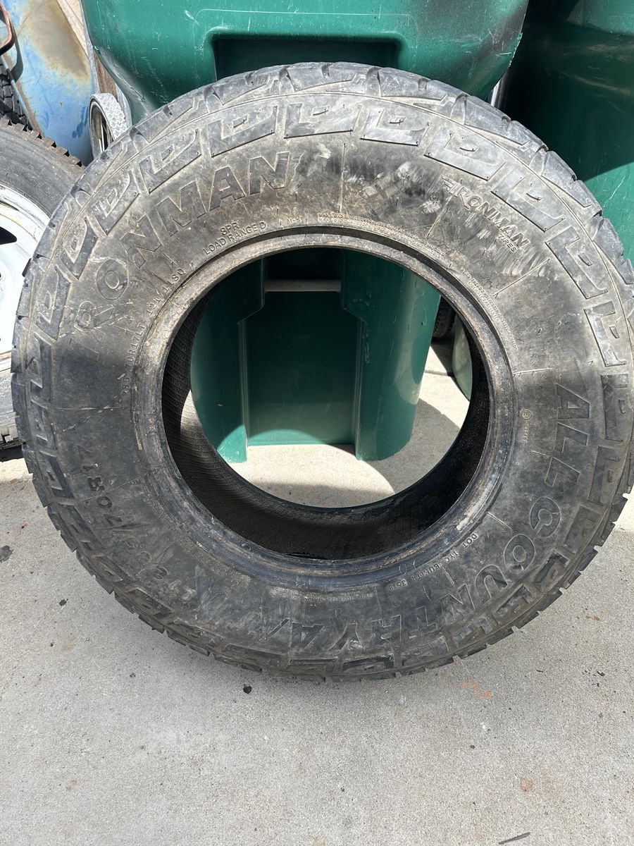 Ironman All Country A/T LT285/70R17 Tire Size 285/70R17
