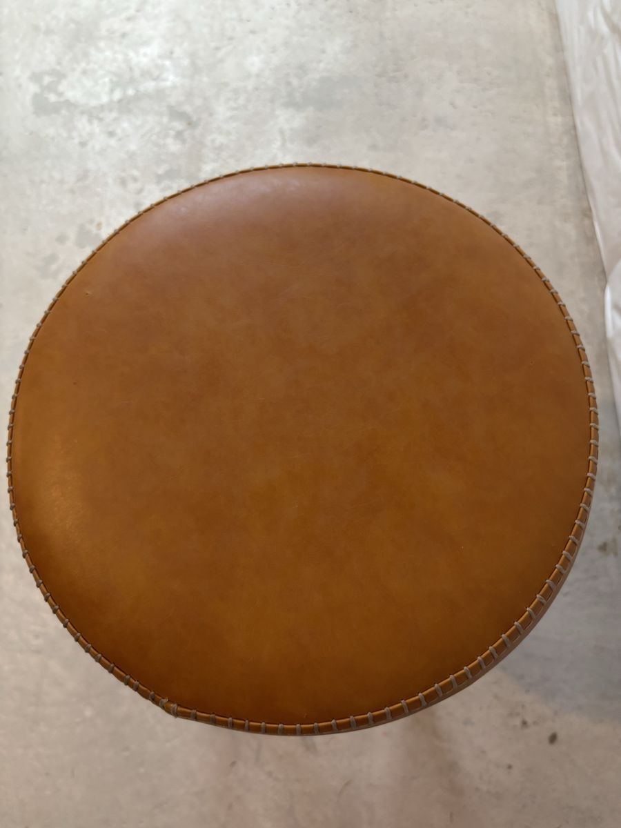 Main image 2