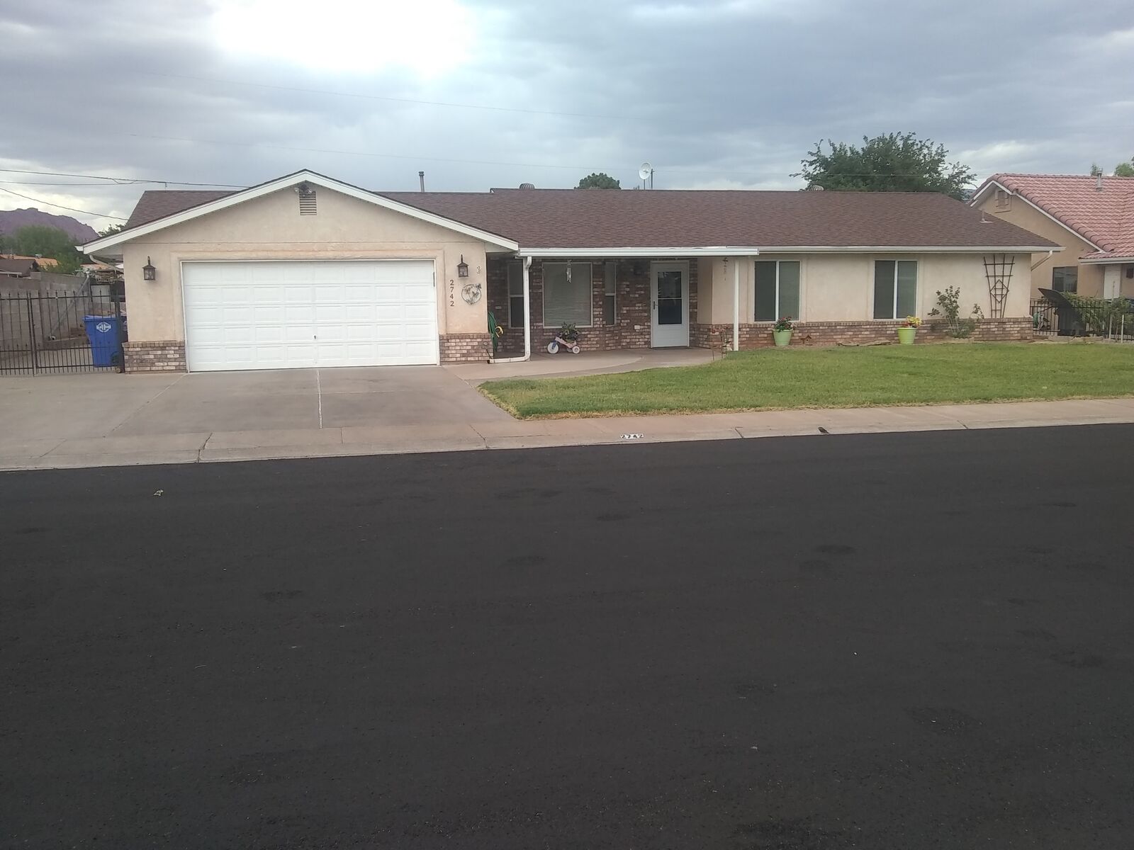 Bedroom for Rent – Quiet Home – Flexible Terms