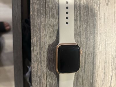 Apple Watch SE