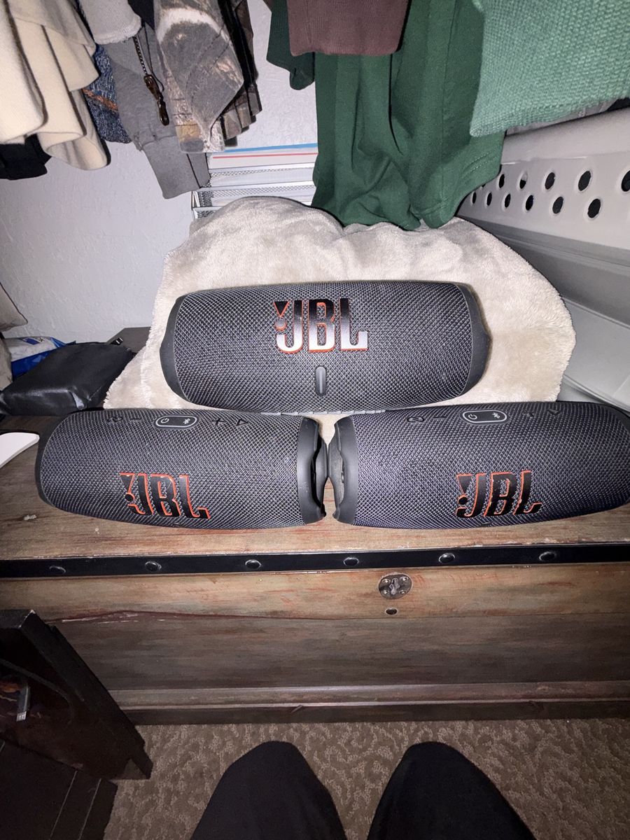 JBL CHARGE 5