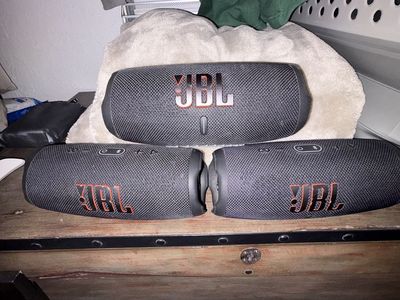 JBL CHARGE 5