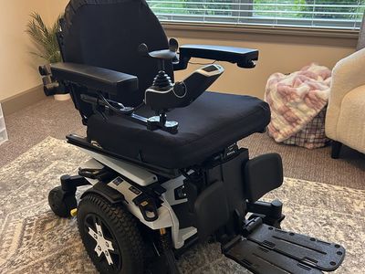 Quantum Edge 3 Power Wheelchair
