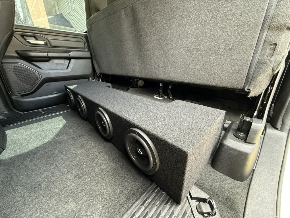 Ram 1500 Subwoofer And Amplifer