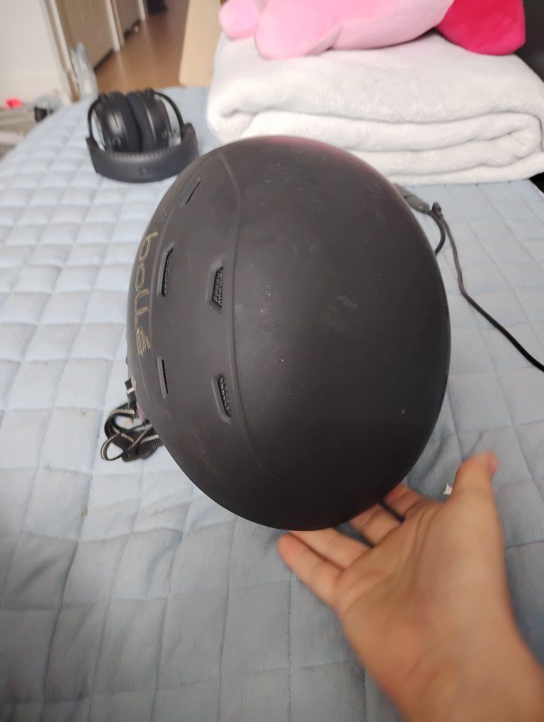 Main image 4