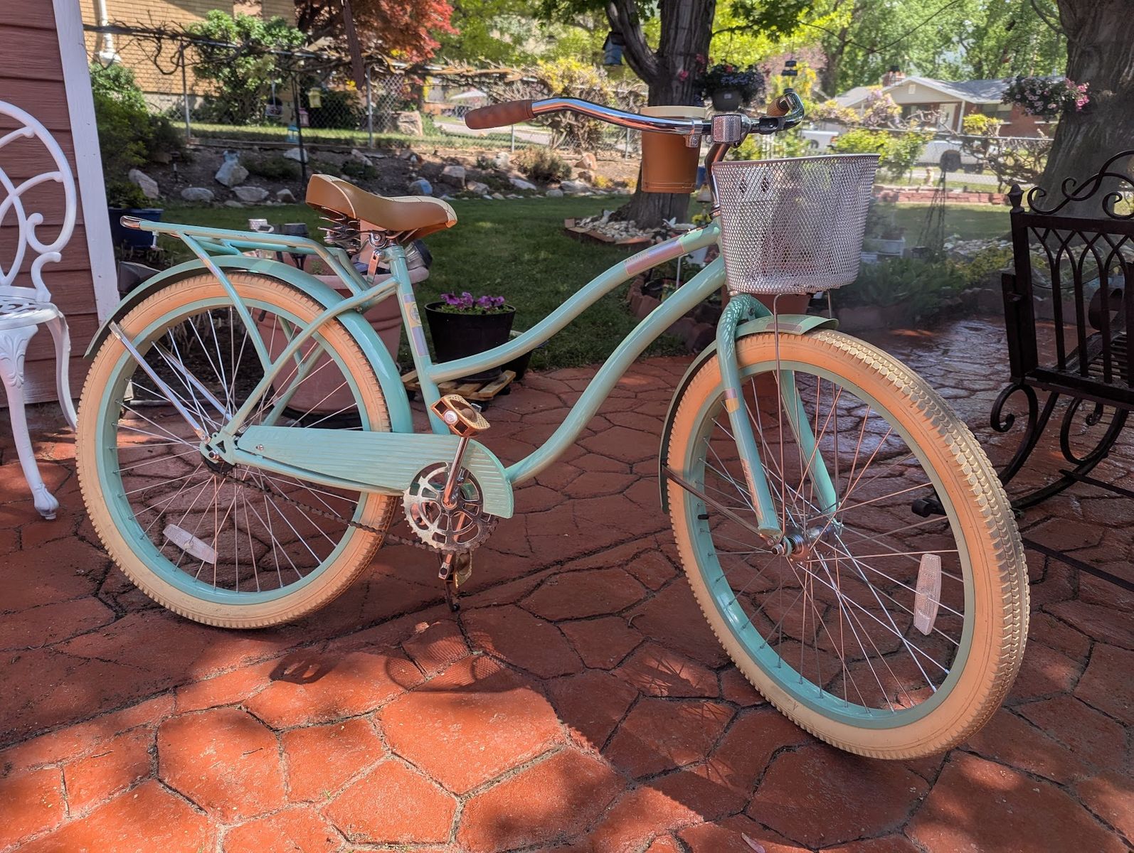 Adult Women's Huffy 26 Cruiser Bike, Fits Riders 5'0"+, Light Blue