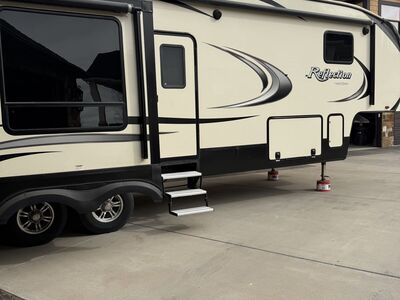 2018 Grand Design Reflection 337RLS 5th Wheel - Excellent Condition - $33,000 OBO - Roosevelt, UT
