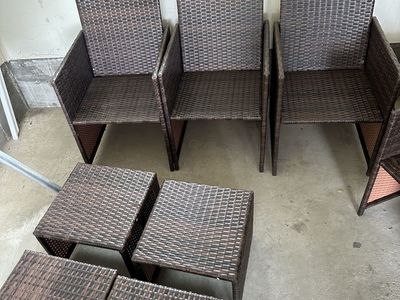 8-Person Wicker Patio Dining Set - NEW (assembled)