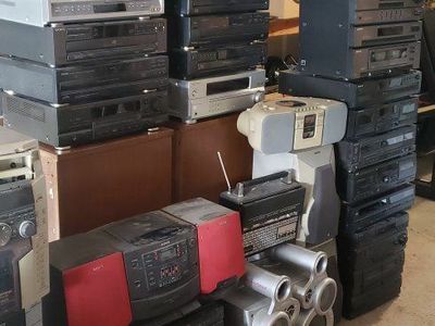 Electronics$150 Read Description