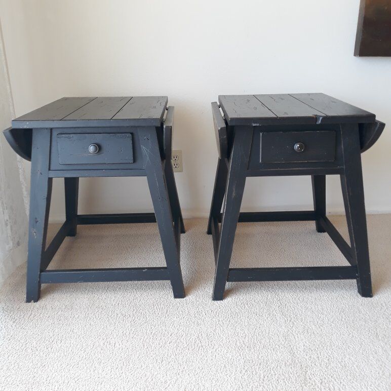 Pair of Broyhill Attic Heirlooms Drop Leaf Side