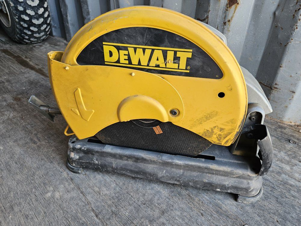DEWALT Cut Off Saw