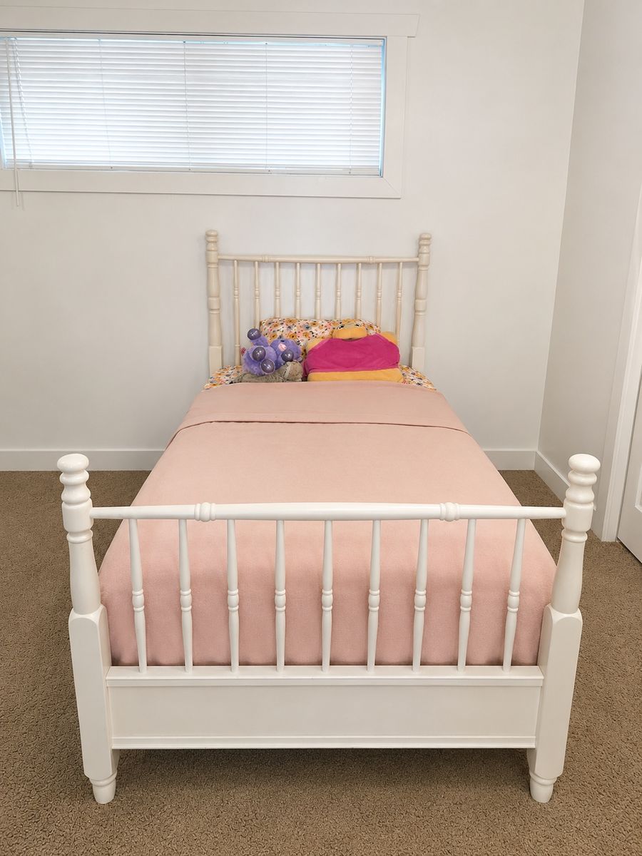 White twin bedframe