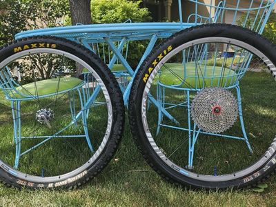26 in XTR disc wheels W/tires