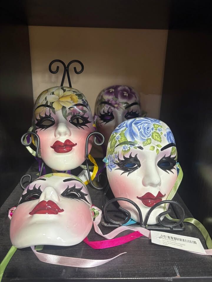 Brand new Porcelain 7” x 5” painted face mask decor $20 each cash/venmo in Draper