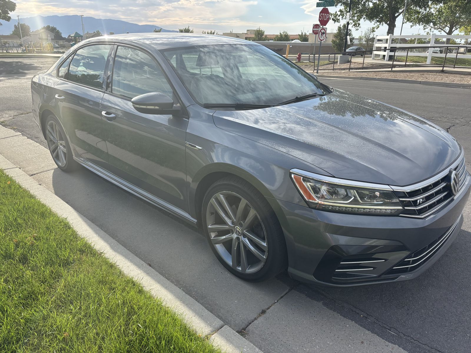 2018 Volkswagen Passat 2.0T R-Line