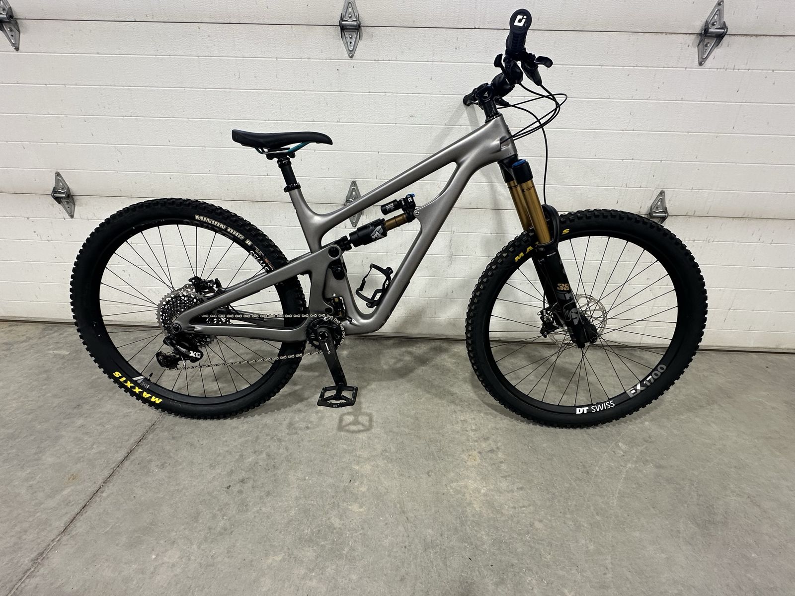 Yeti SB150 Full Suspension Mountain Bike - Gray, Size Large - Fox Factory Suspension