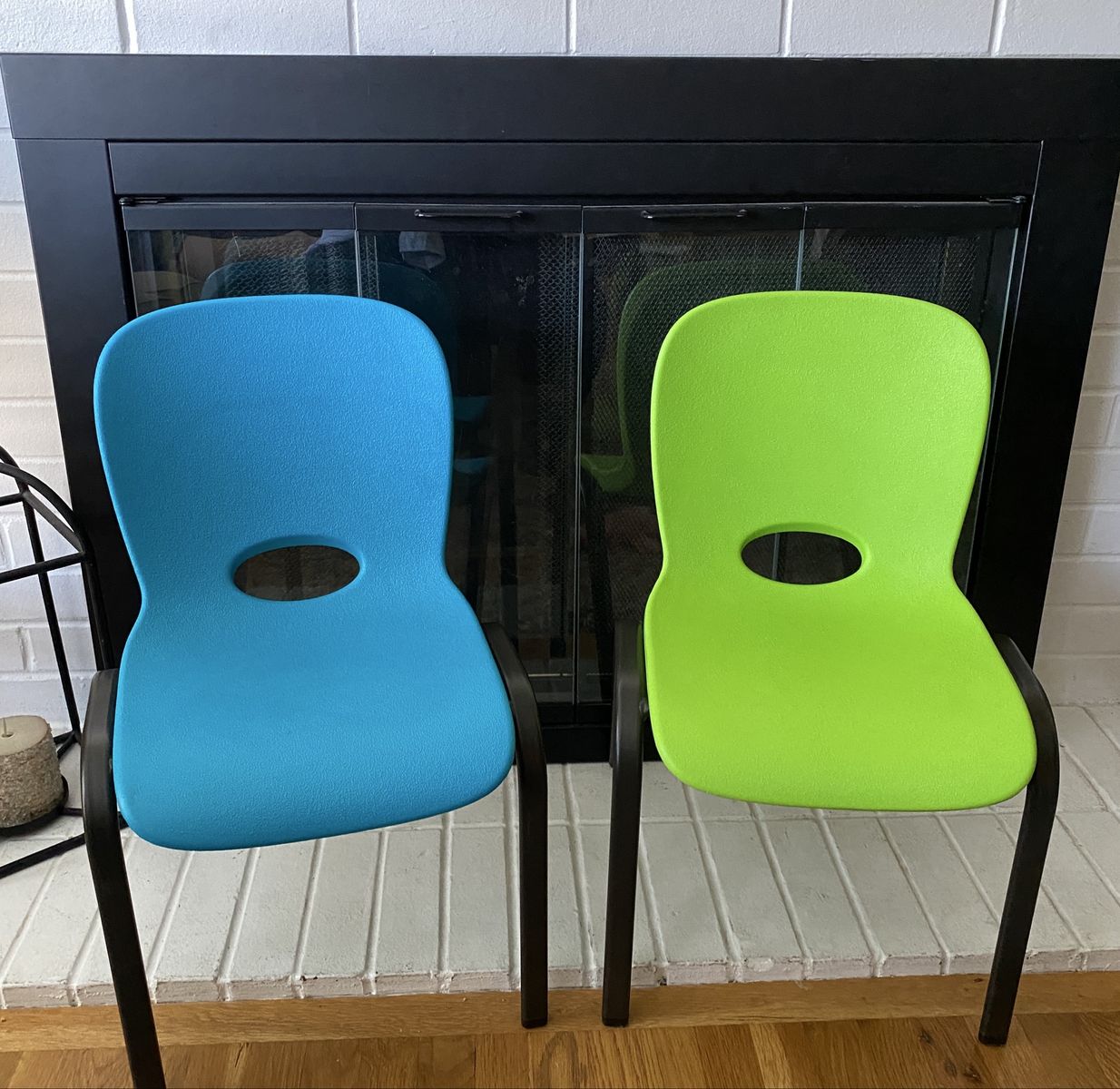 Set 2 Lifetime Kids Toddler Stacking Chairs Indoor/Outdoor Blue & Lime Green - Excellent, like new