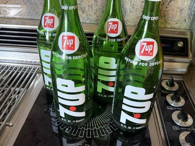 Vintage 1975 7UP 32 Oz 1-Quart Green Glass Returnable Soda Bottles $30 each or $100/all in Provo