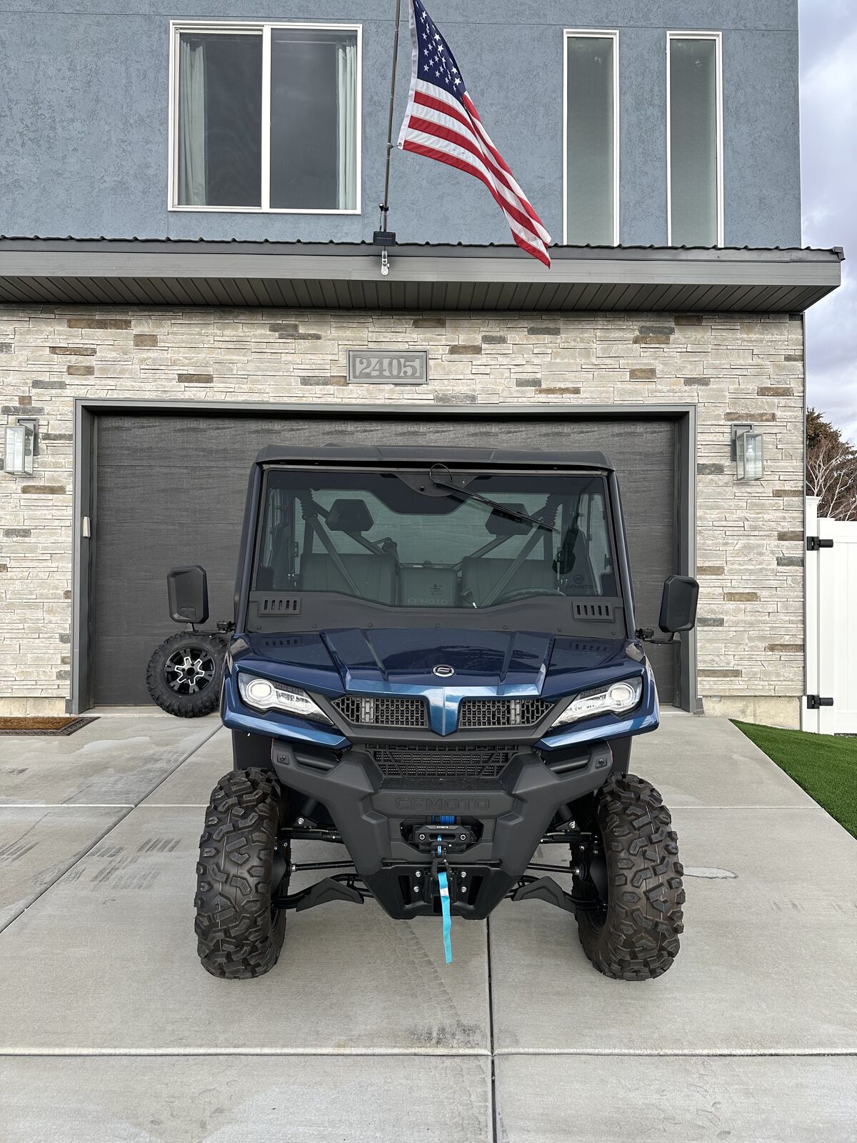 2025 CFMOTO UFORCE 1000 UTV + 2026 ECHO EU-10-14 Trailer.