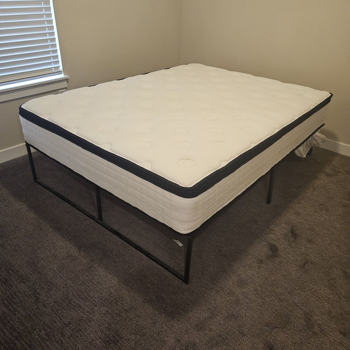 GALAXIA Pure Comfort Queen Size Mattress with Metal Bed Frame, Pocketed Coils, Hybrid