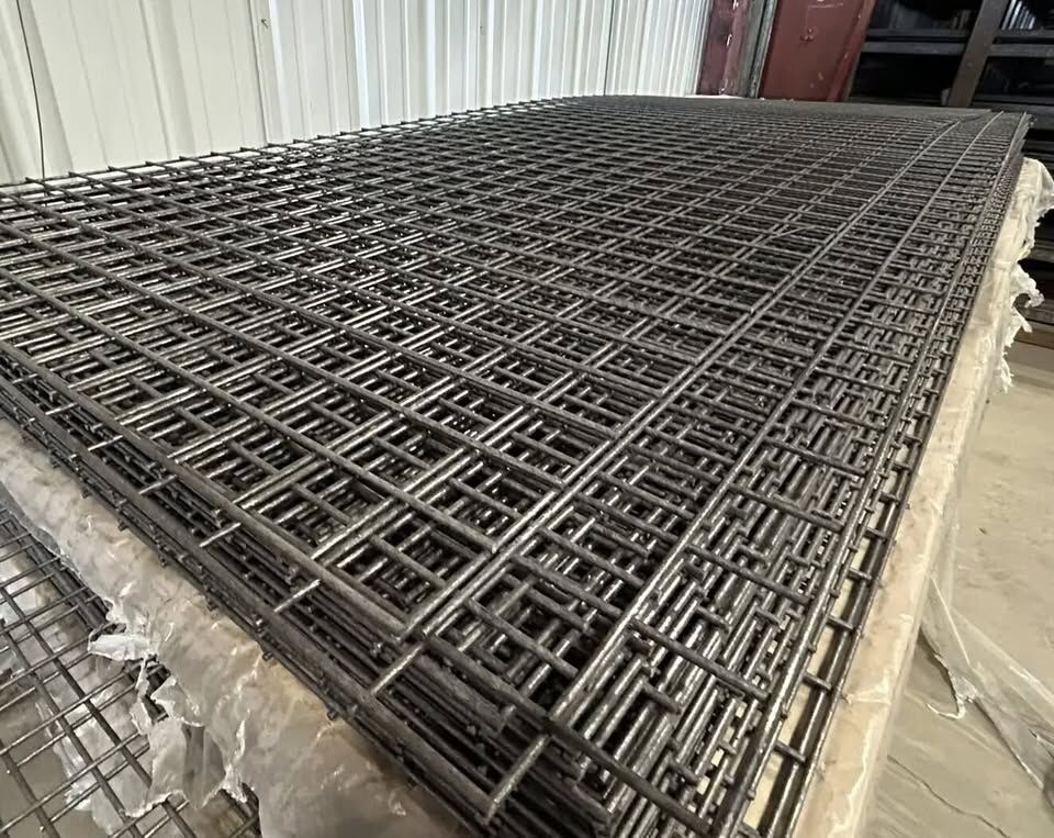 IN STOCK NOW!! Steel Wire Mesh Panel 4" x 4" x 48" x 144" - $109.95 each