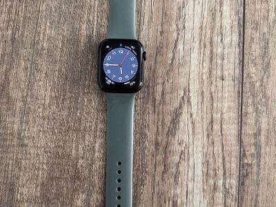 Apple Watch Series 5 – 44mm (GPS)