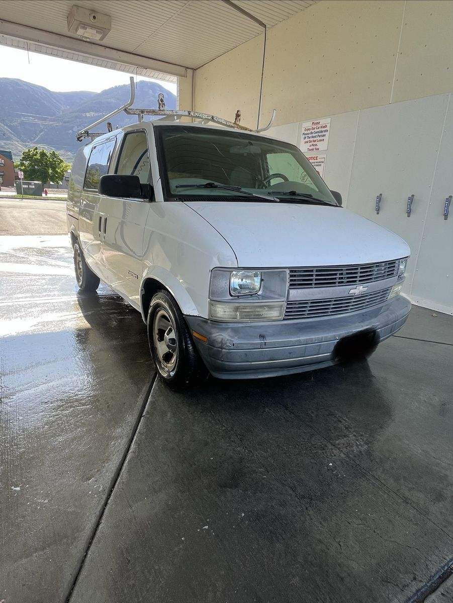 2001 CHEVROLET ASTRO VAN LS