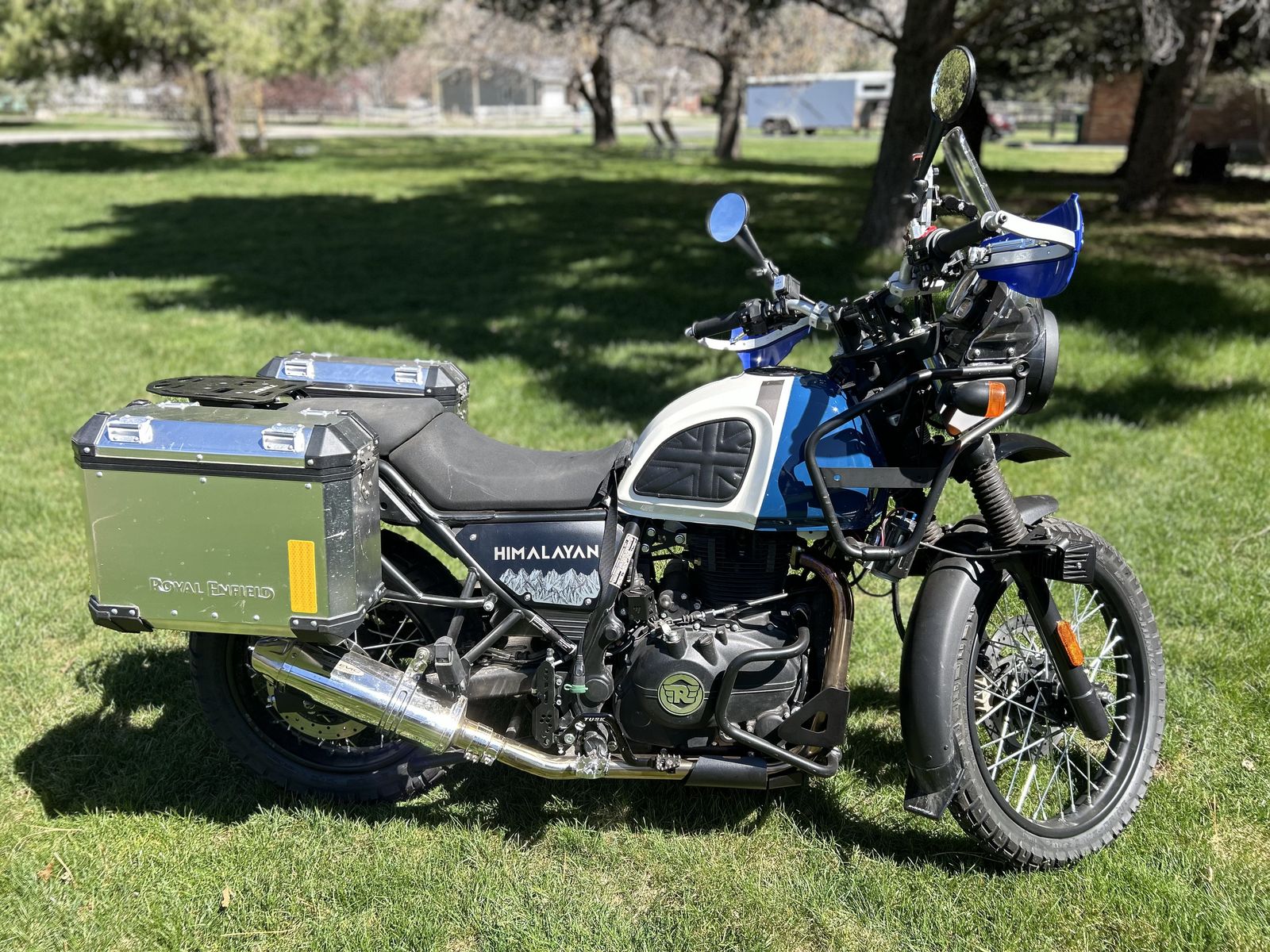 2023 Royal Enfield Hymalayan 411 - Like new - $4,200