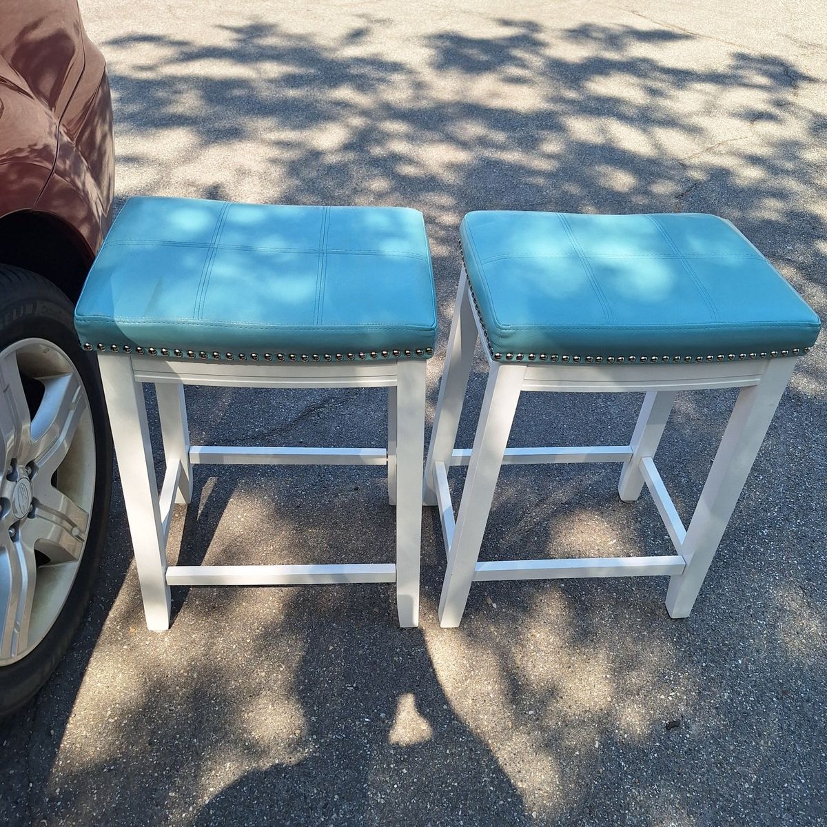 Very Nice bar stools