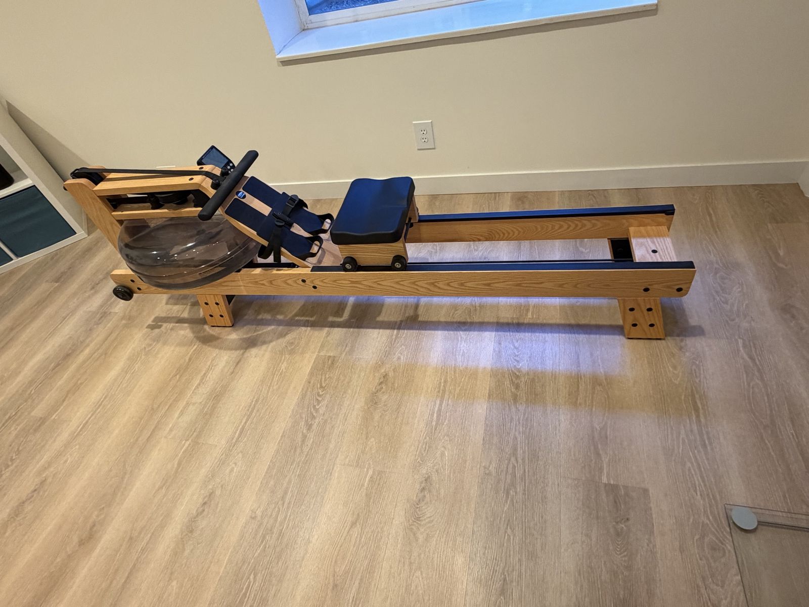 Waterrower with accessories