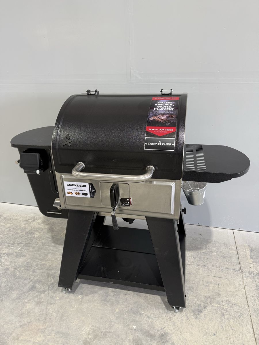 Camp Chef Woodwind Pro Smoker