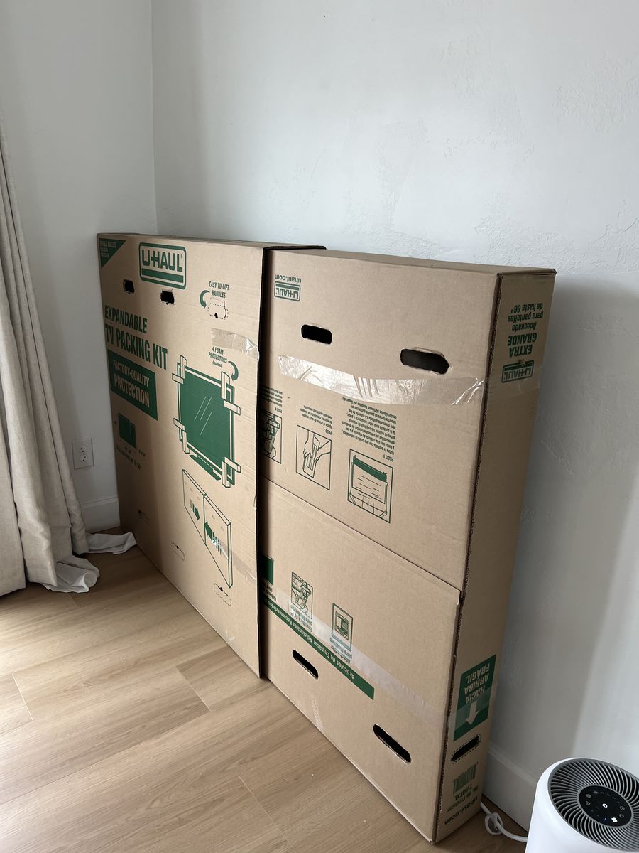 Free U-Haul TV Moving Box - padding missing