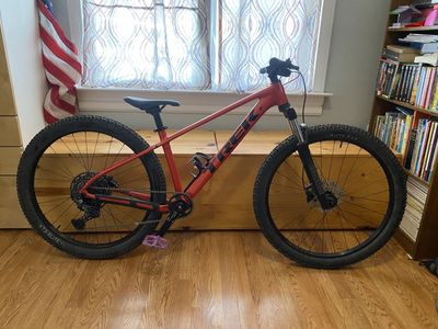2025 Trek Marlin 6 Gen 3